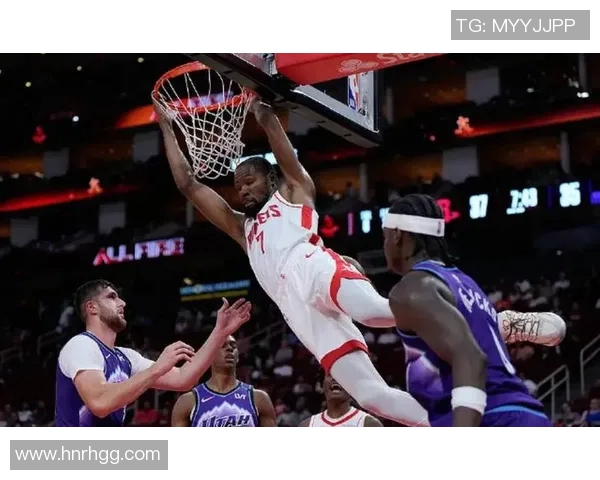 火箭主场击败爵士，成功晋级季后赛